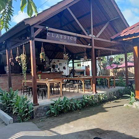 Bed and Breakfast Classico Italiano Gili Air Zewnętrze zdjęcie